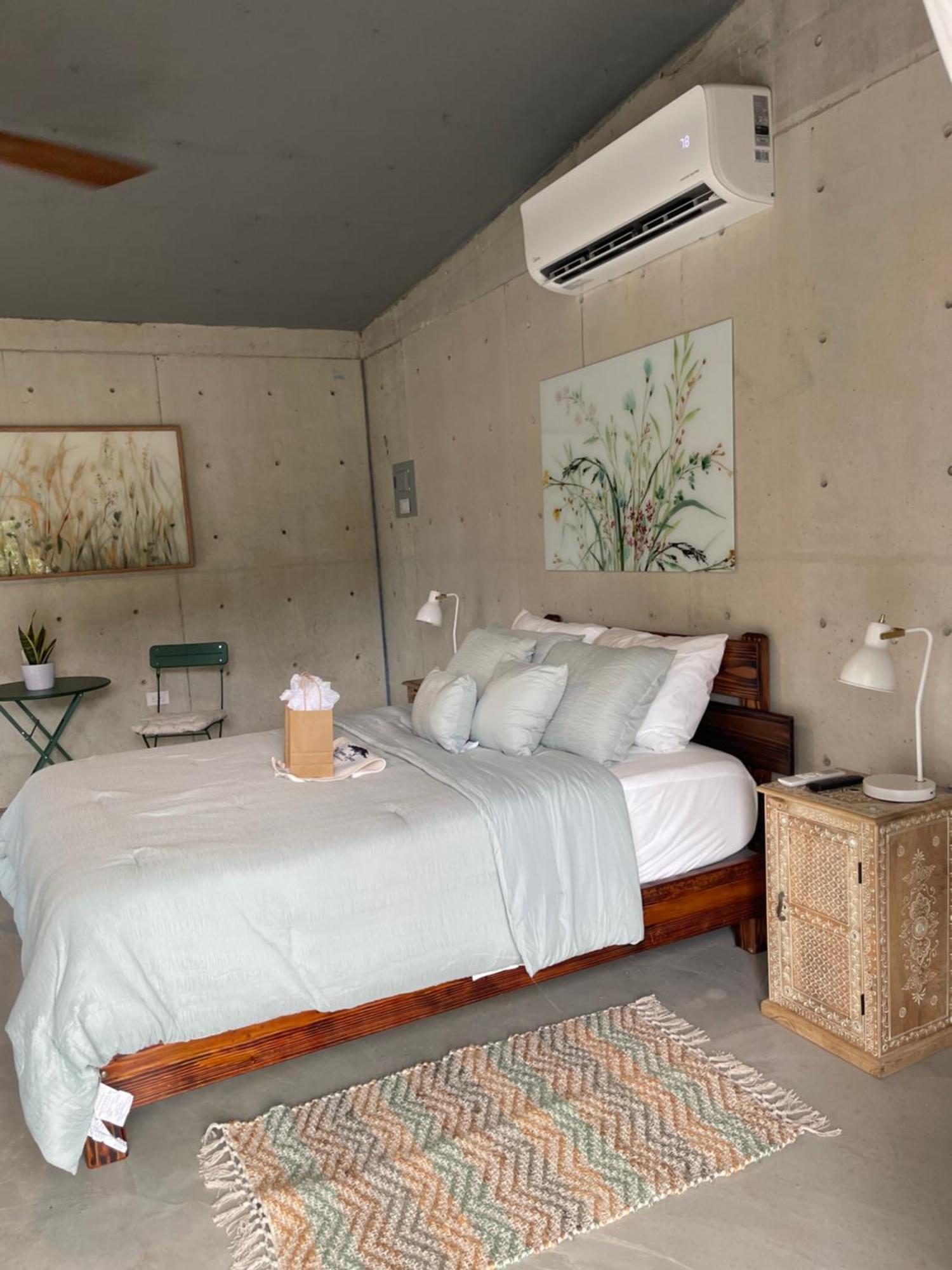 The Serene House Bed & Breakfast Лукільо Екстер'єр фото